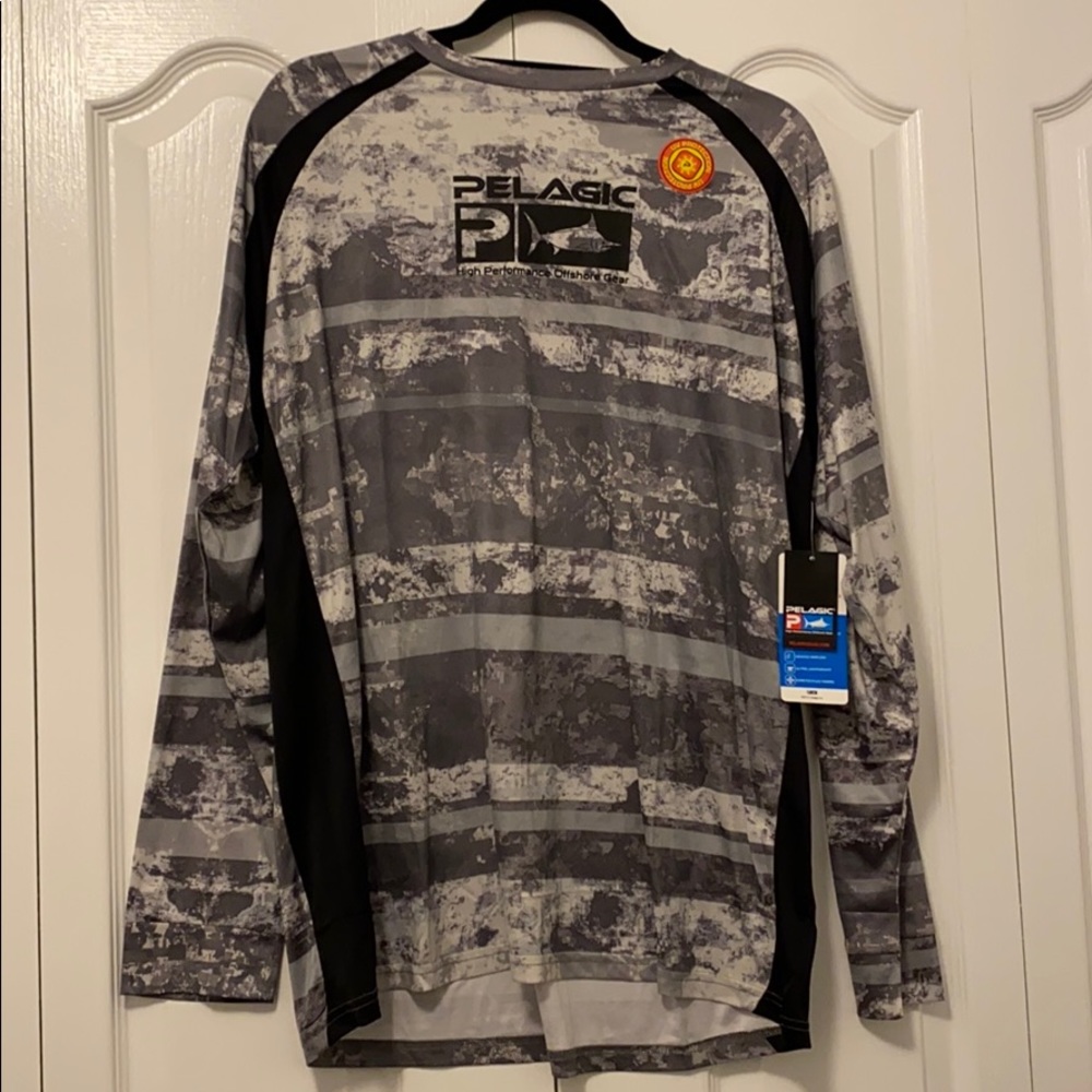Men’s shirt